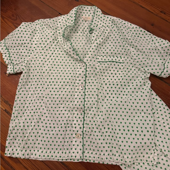 Roller Rabbit pajamas - Picture 4 of 5